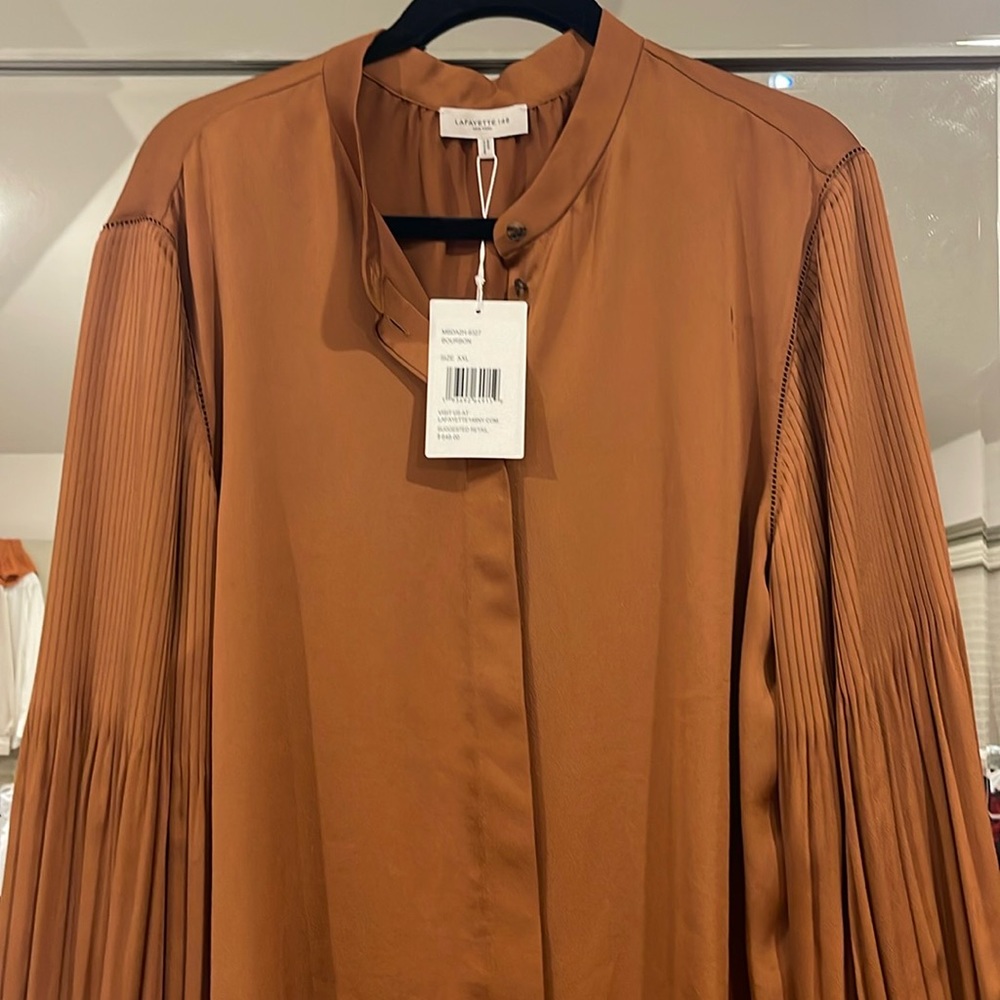 PLUS LAYLA BLOUSE IN NOCOLOR, 
LAFAYETTE 148